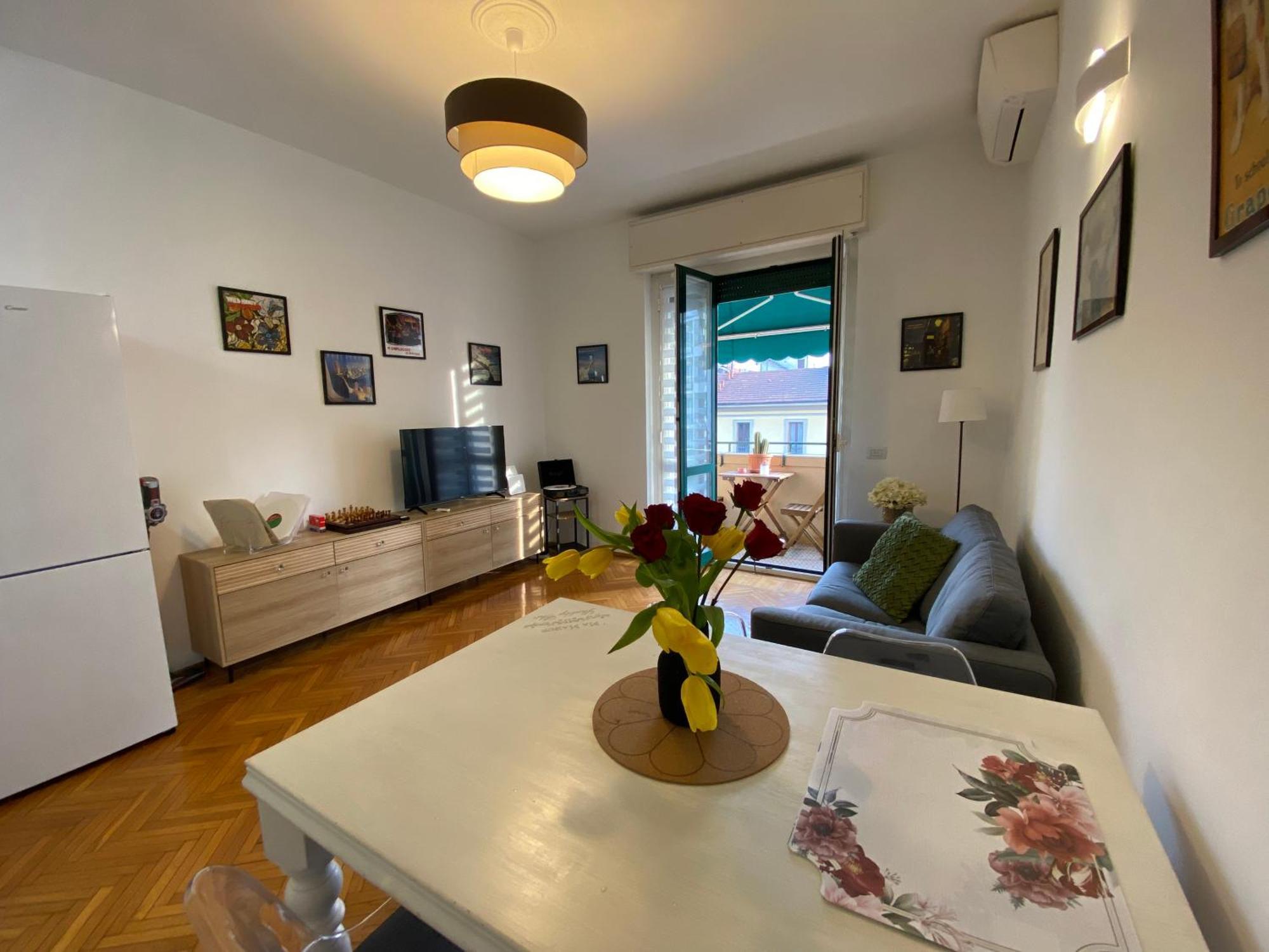 Daniela'S Spazioso Appartamento Ai Navigli 밀라노 외부 사진